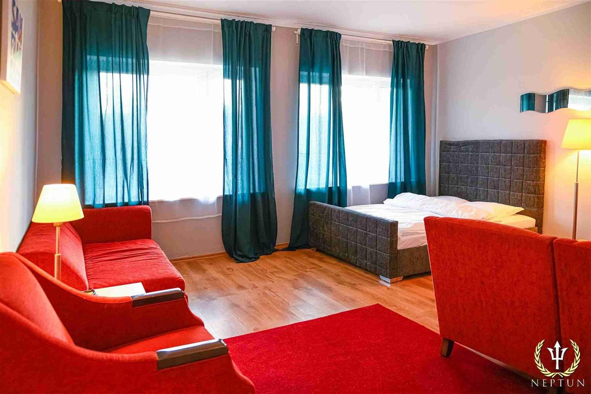 Jastrzębia Góra Hotel Neptun מראה חיצוני תמונה