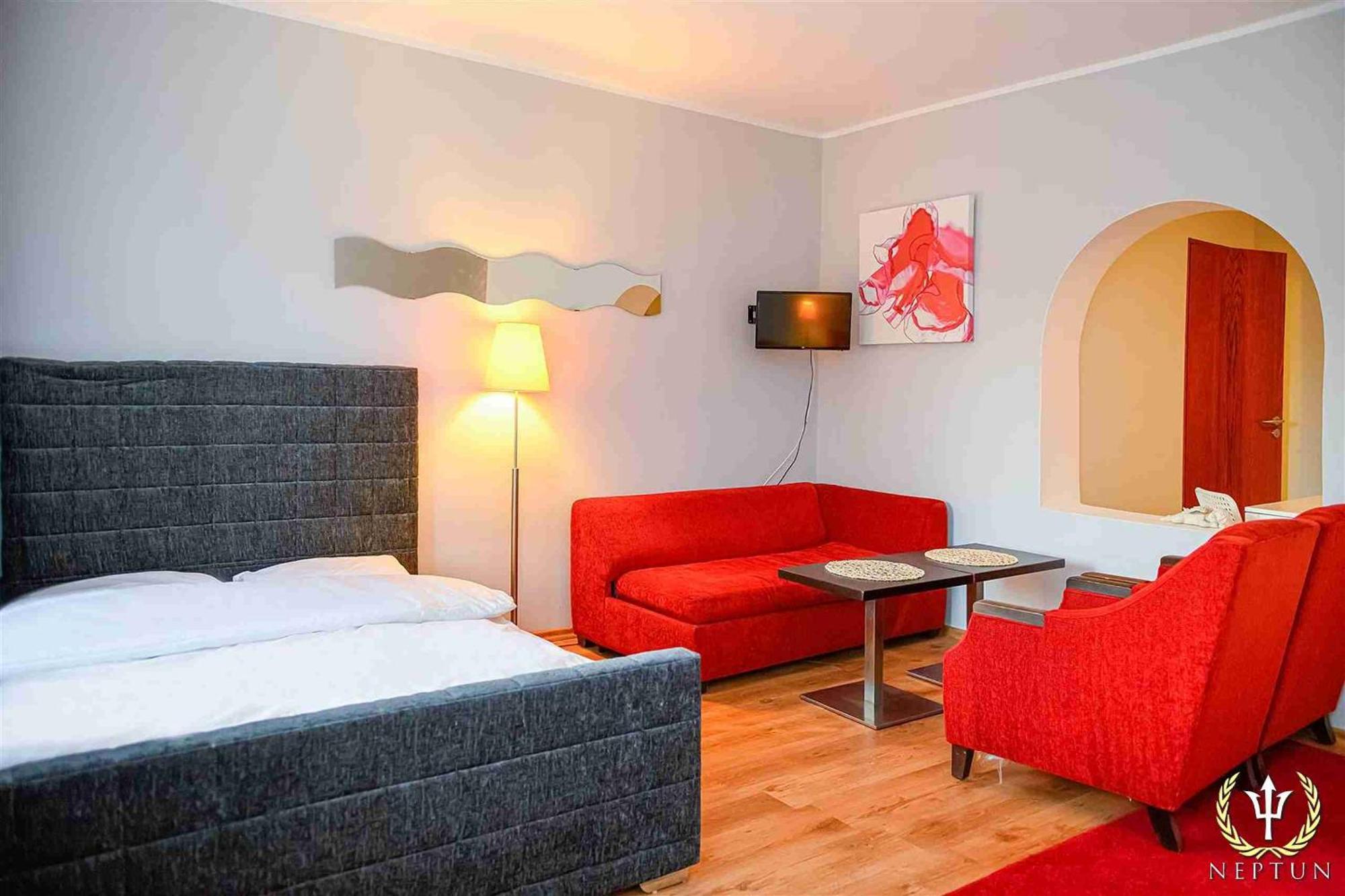 Jastrzębia Góra Hotel Neptun מראה חיצוני תמונה