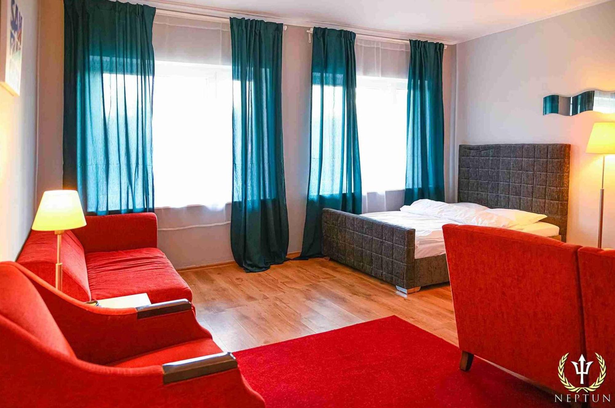 Jastrzębia Góra Hotel Neptun מראה חיצוני תמונה